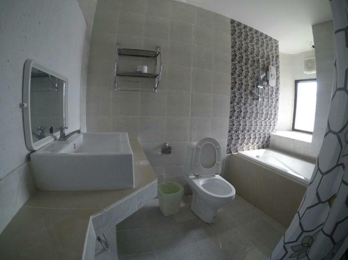 Hari Om Delhi Darbar Hotell Pattaya Exteriör bild