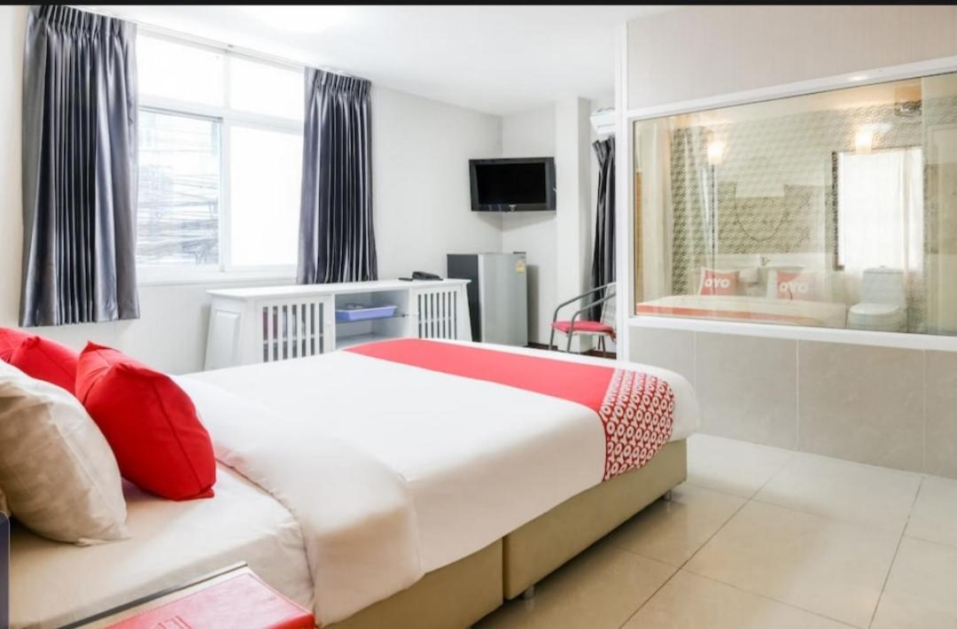 Hari Om Delhi Darbar Hotell Pattaya Exteriör bild